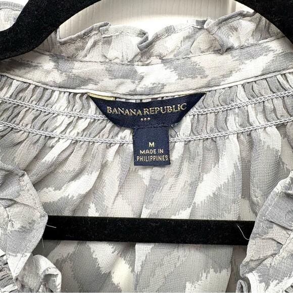 Banana Republic Gray Chevron Sheer Peplum Blouse, 3/4 sleeves, Woman's Size M - Picture 3 of 9